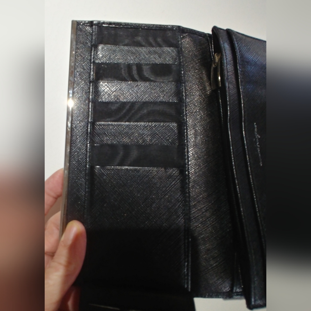 Ferragamo Long Black Women's Clutch Wallet with Silver Accents - Picture 5 of 13